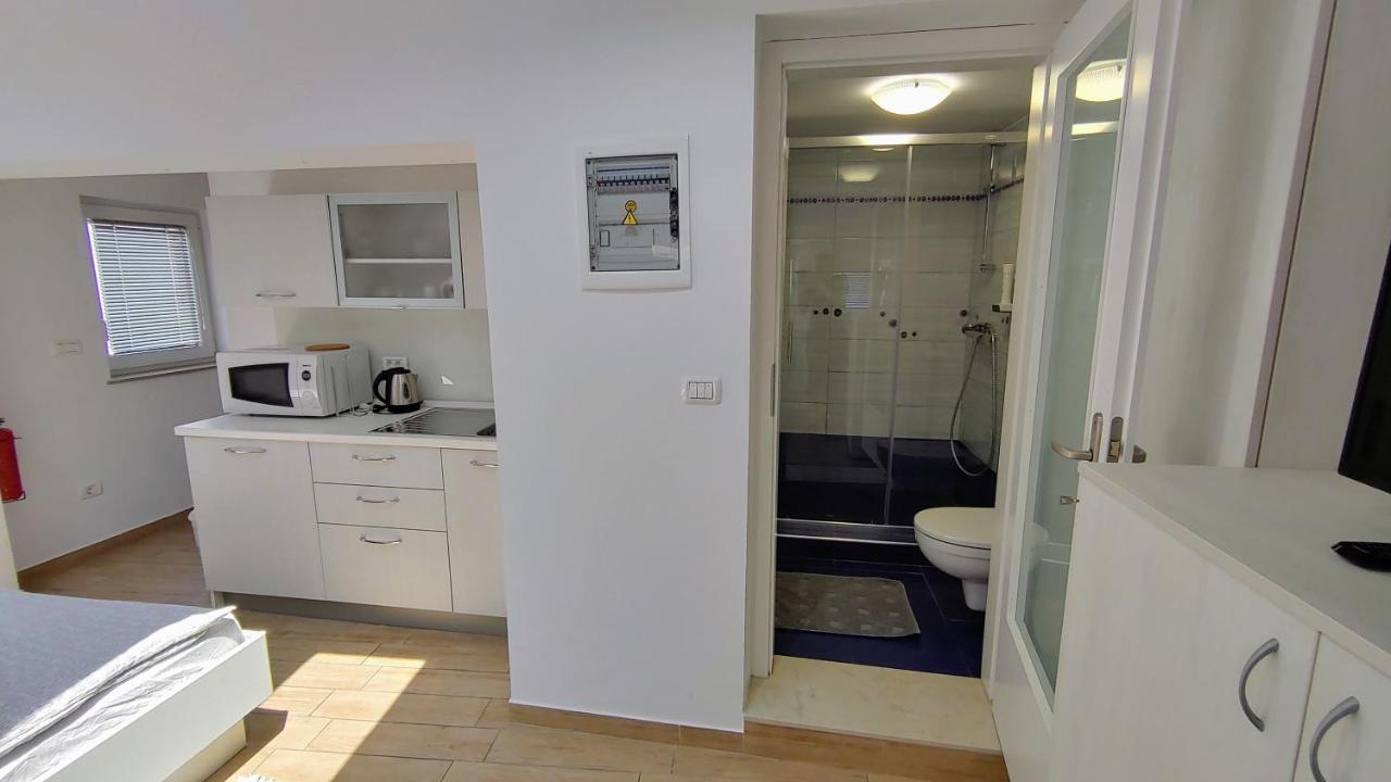 איזולה B&B Isola מראה חיצוני תמונה